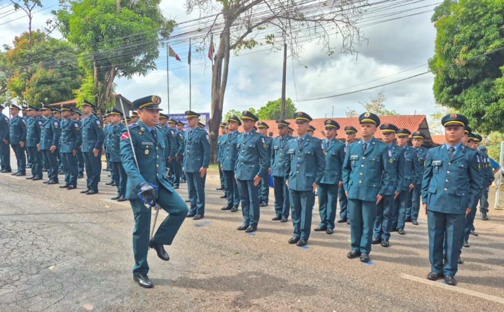 PM FORMA 78 SOLDADOS APÓS NOVE MESES DE TREINAMENTO EM PARAUAPEBAS